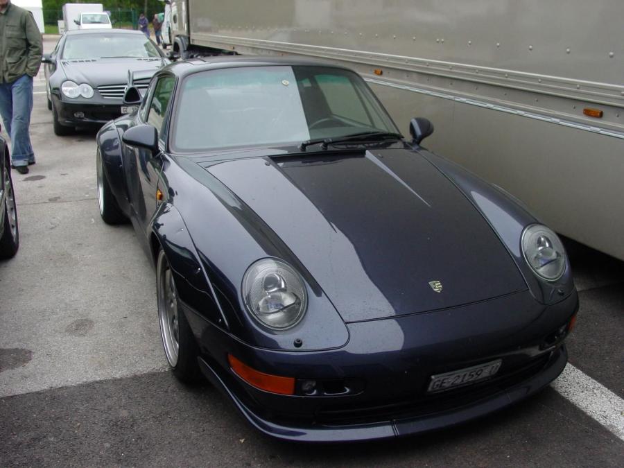  Porsche 911 GT2 1995 года  (фото 4 из 26)